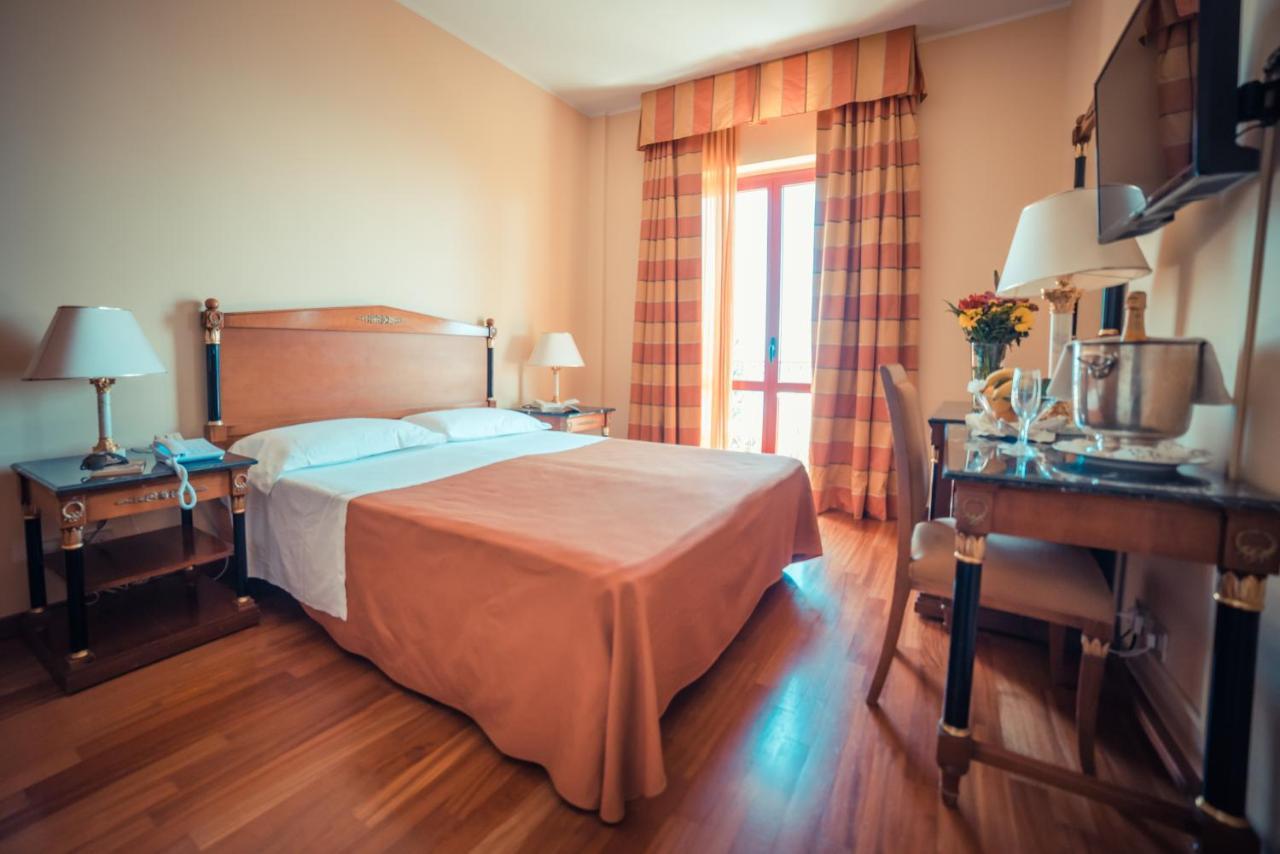 Grand Hotel Miramare Taormina Exterior foto